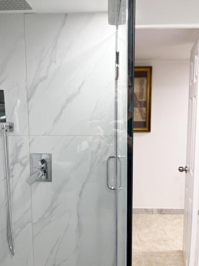 Tidy Private Rooms With Full Kitchen Toronto Zewnętrze zdjęcie